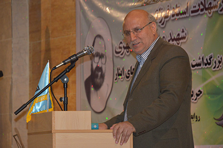 تصویر: رییس هیئت امنا